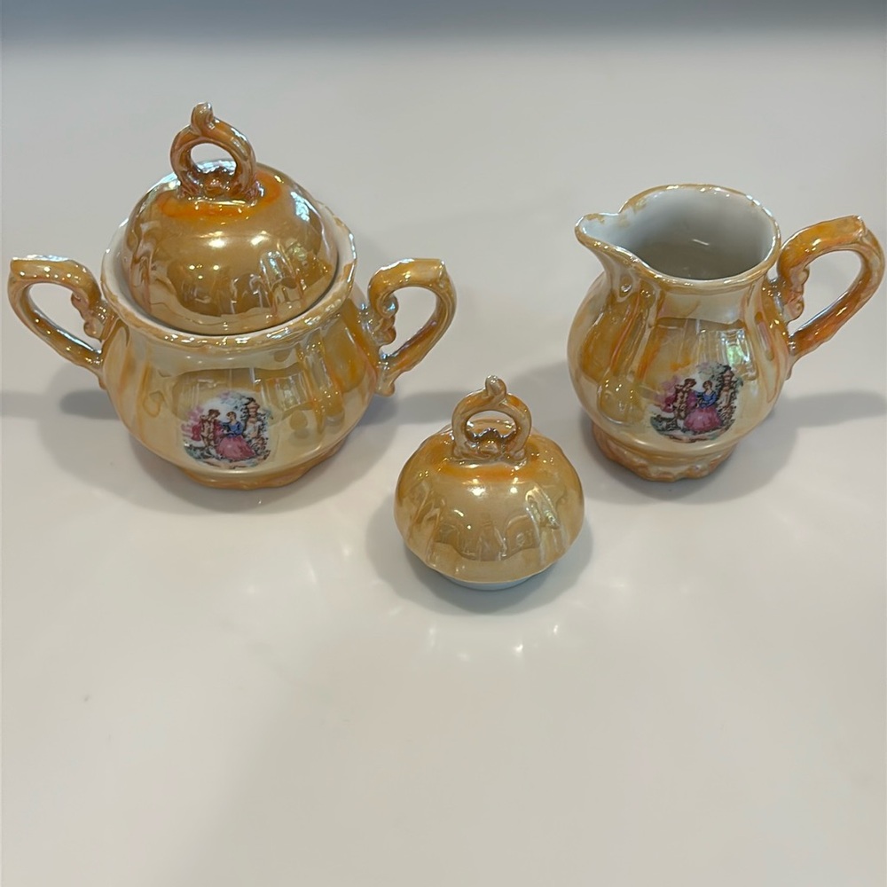 MADE IN JAPAN Gold Lusterware Tea Set - Picture 7 of 12